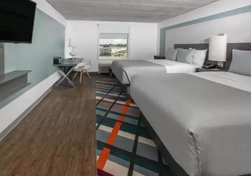 Tryp By Wyndham College Station Hotel Exterior photo