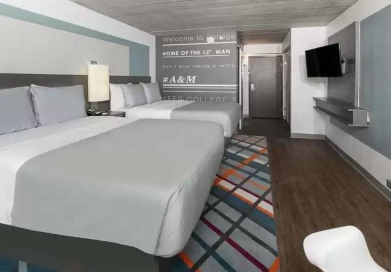 Tryp By Wyndham College Station Hotel Exterior photo